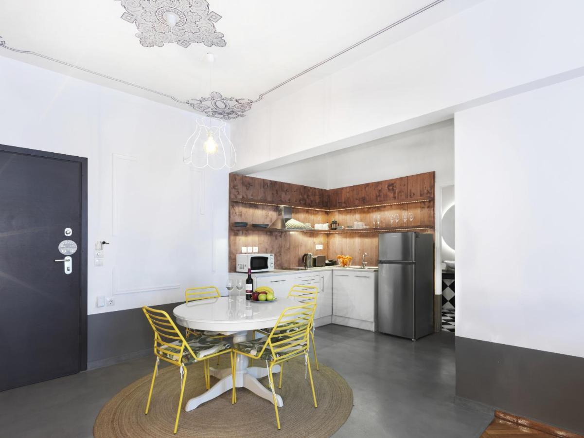 Athenian Apartment In The Center With Jacuzzi Buitenkant foto